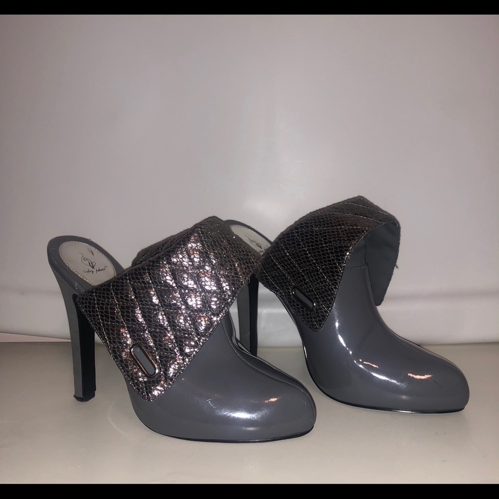 Baby Phat grey fold over heels sz 9